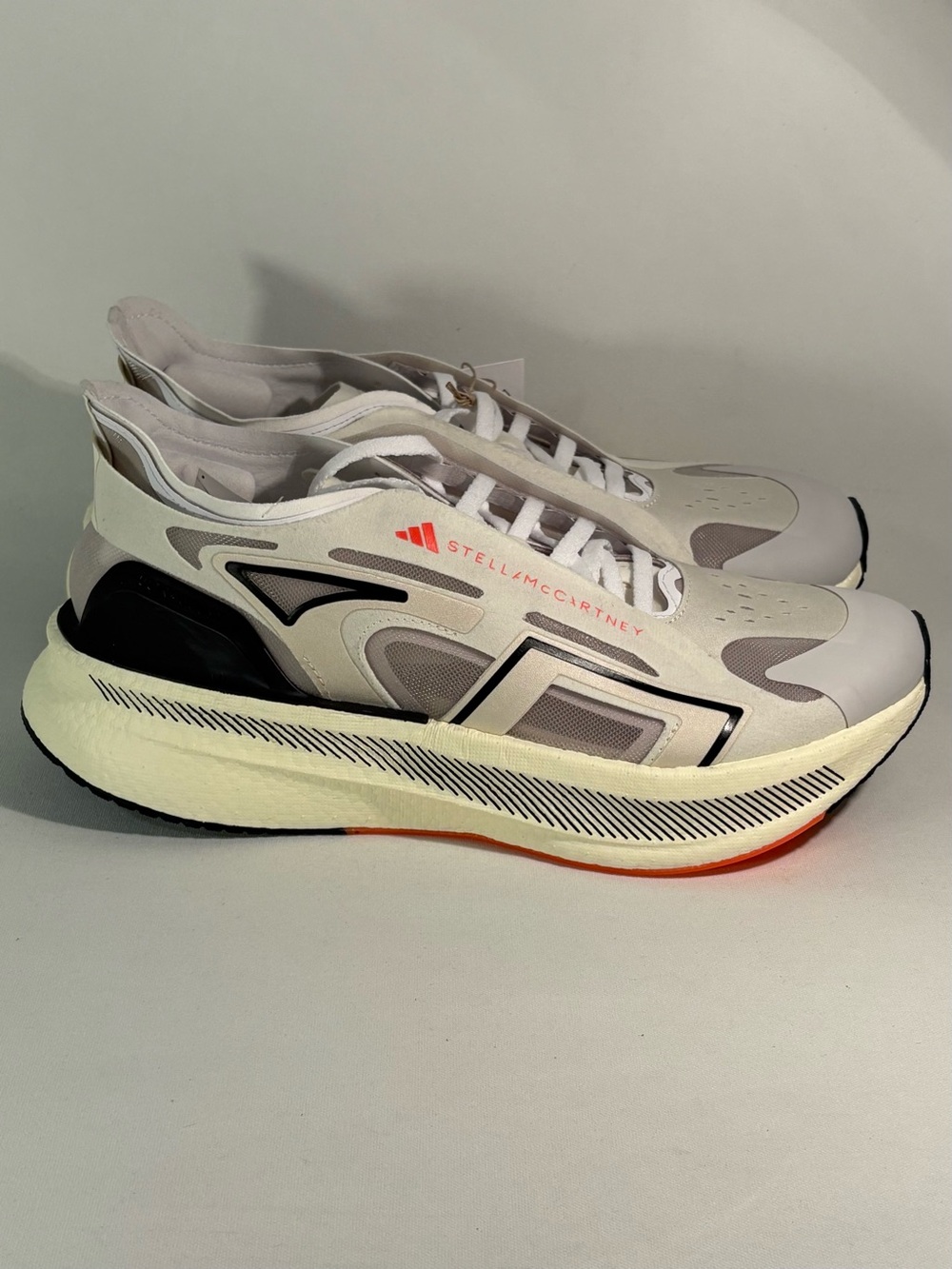 [BRAND NEW] ADIDAS ULTRA BOOST 5 BY STELLA MCCARTNEY IVORY WOMENS SHOES SIZE 8.5
